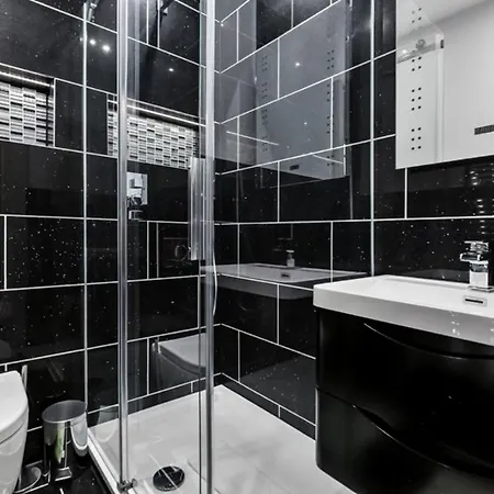 Southwark Serenity: Cozy Flat With Balcony London Exterior foto