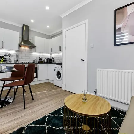 Southwark Serenity: Cozy Flat With Balcony London Exterior foto