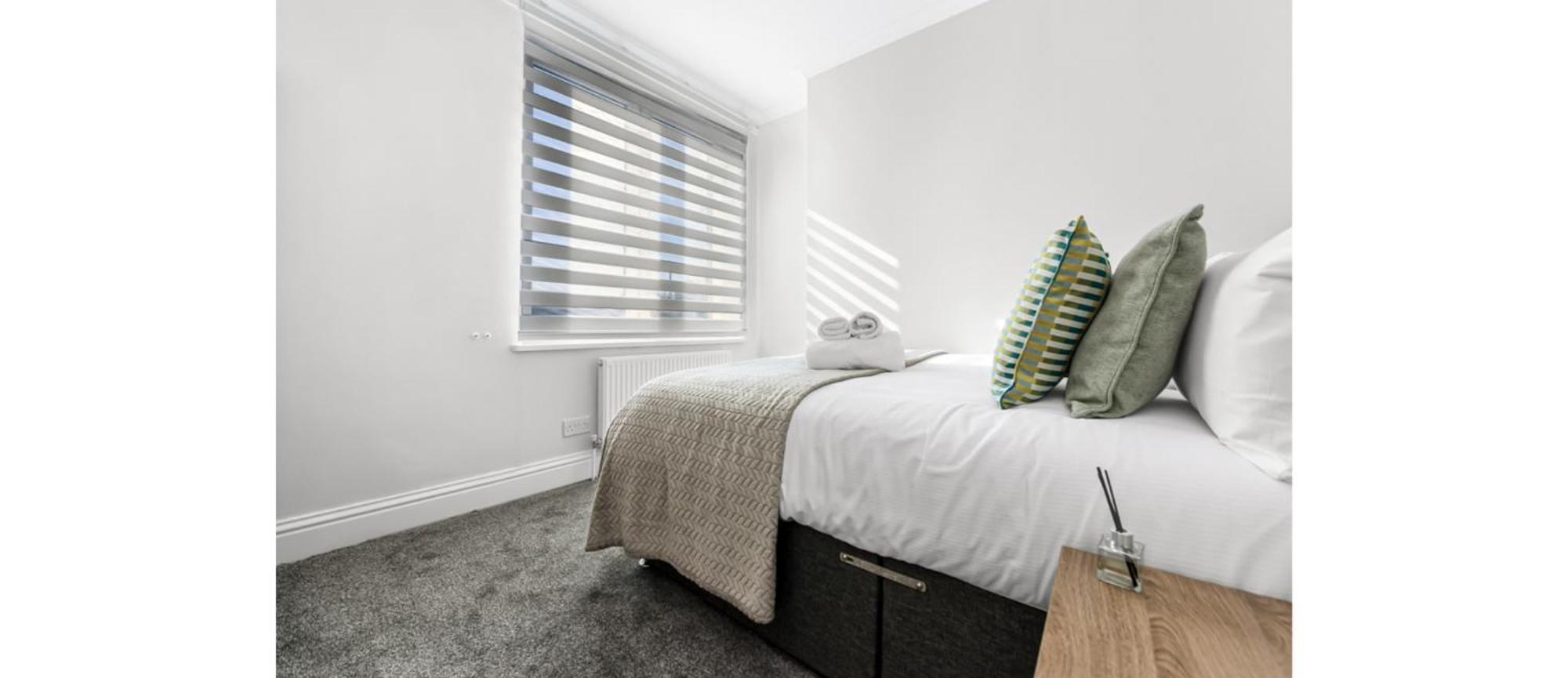 Southwark Serenity: Cozy Flat With Balcony Apartamento